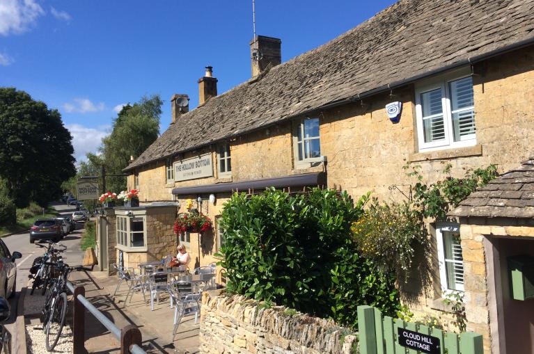 Pub lunch when cycling in the Cotswolds, UK Bike Tours